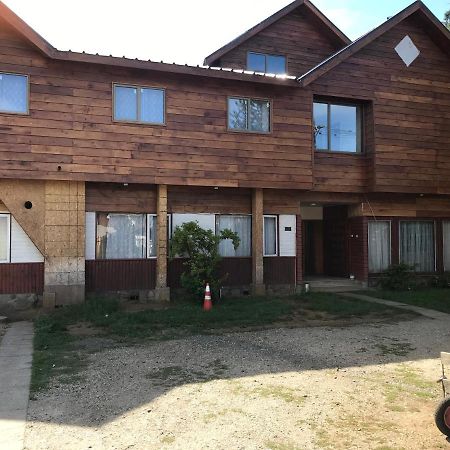 Hostal Entre Araucarias 特木科 外观 照片