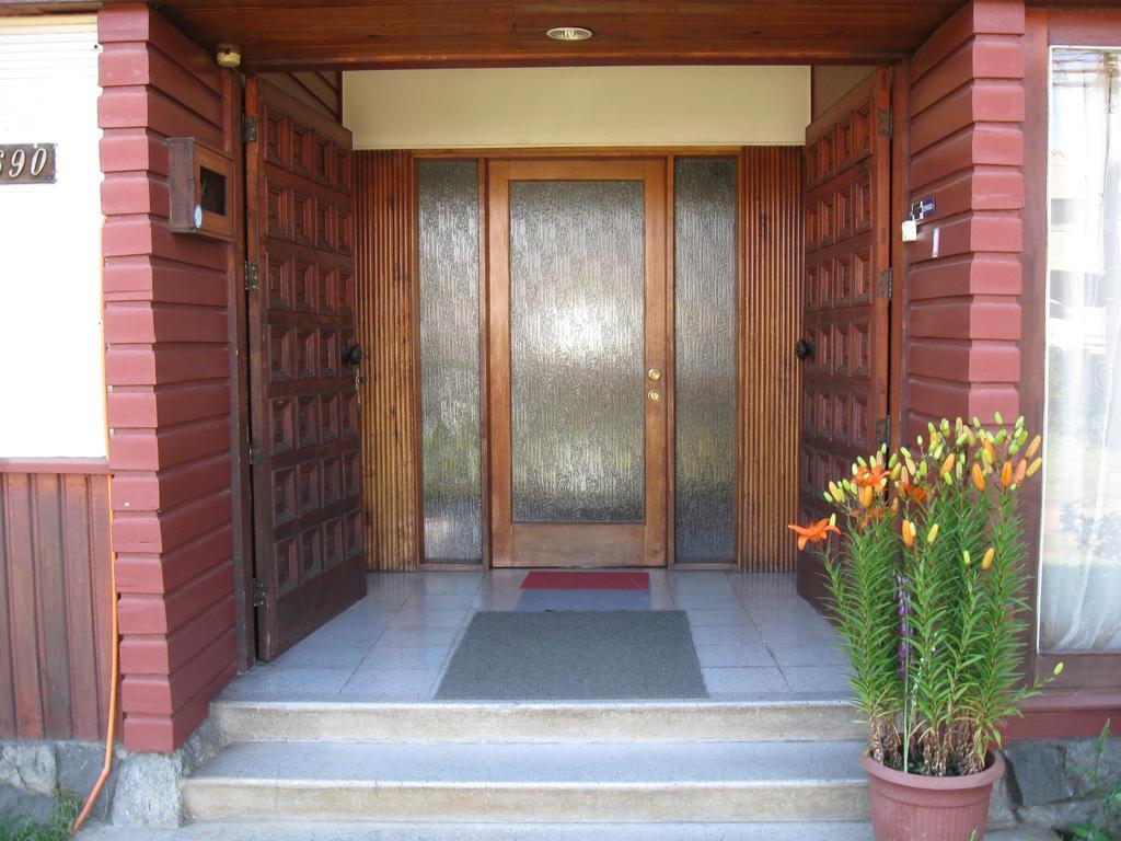 Hostal Entre Araucarias 特木科 外观 照片