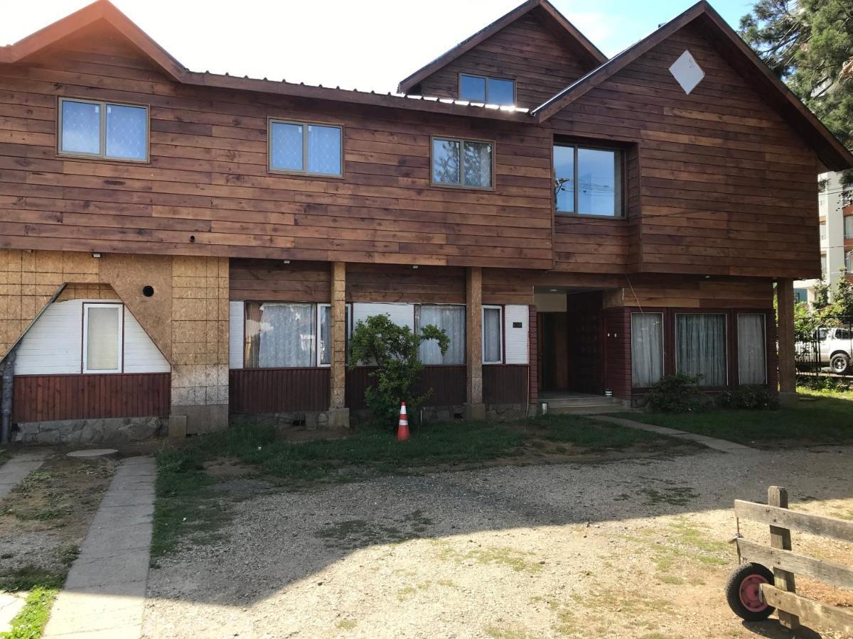 Hostal Entre Araucarias 特木科 外观 照片